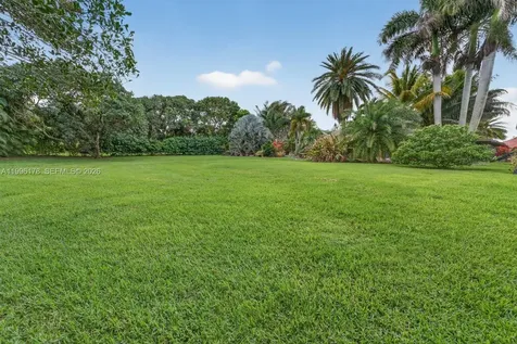 4120 SW 106th Terrace Davie FL 33328