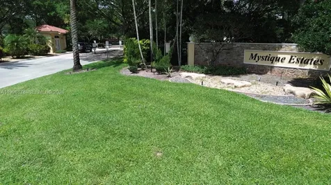4120 SW 106th Terrace Davie FL 33328