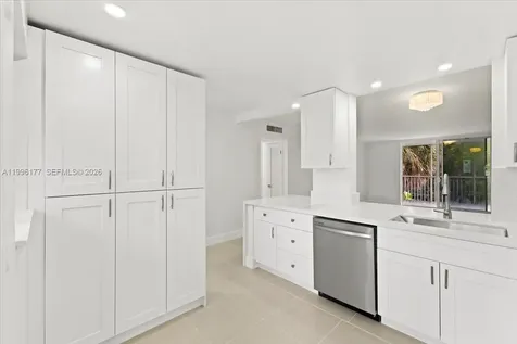 319 NE 14th Avenue Hallandale Beach FL 33009