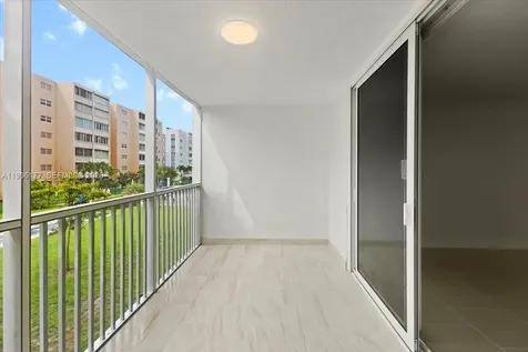 319 NE 14th Avenue Hallandale Beach FL 33009