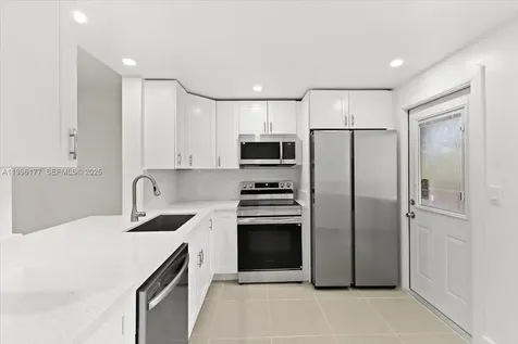 319 NE 14th Avenue Hallandale Beach FL 33009