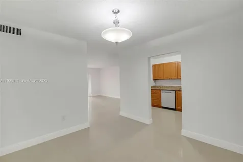 6130 W 19th Avenue Hialeah FL 33012
