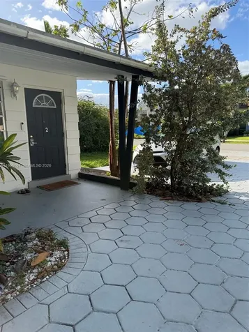 821 NE 6th Street Hallandale Beach FL 33009