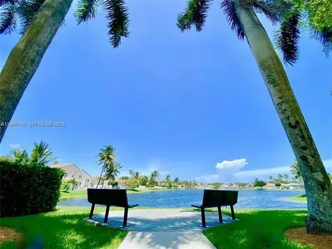 4938 SW 33rd Way Hollywood FL 33312