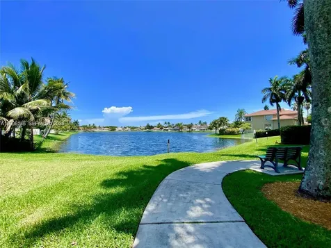 4938 SW 33rd Way Hollywood FL 33312