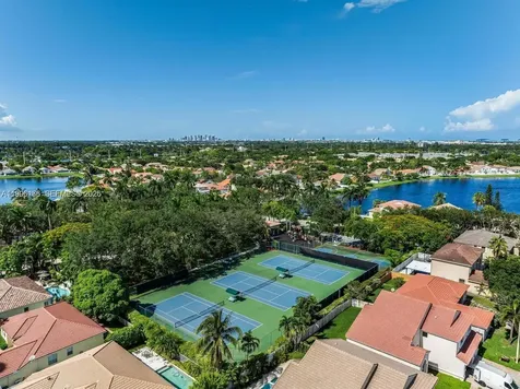 4938 SW 33rd Way Hollywood FL 33312