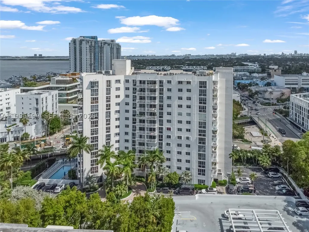 1688 West Avenue Miami Beach FL 33139
