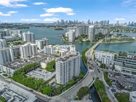 1688 West Avenue Miami Beach FL 33139