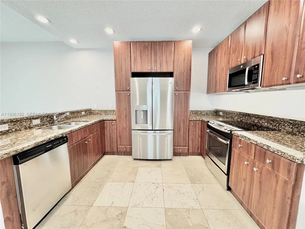 504 SW 4th Avenue Fort Lauderdale FL 33315