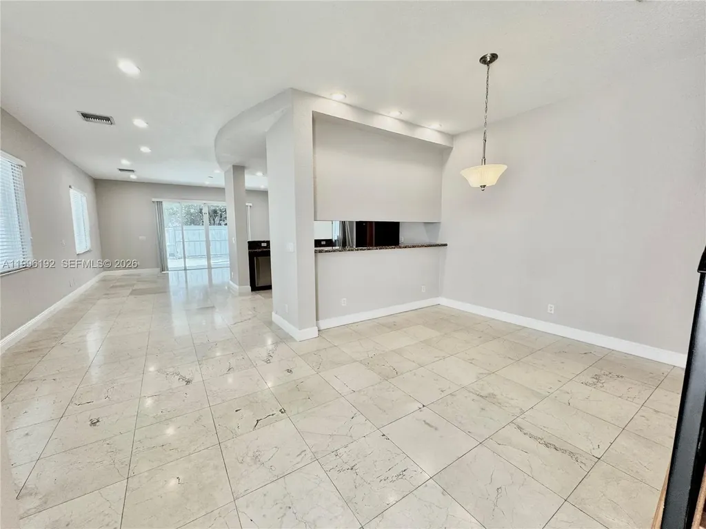 504 SW 4th Avenue Fort Lauderdale FL 33315