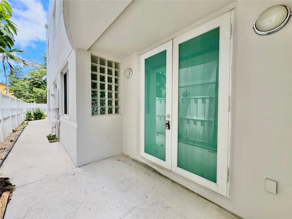 504 SW 4th Avenue Fort Lauderdale FL 33315
