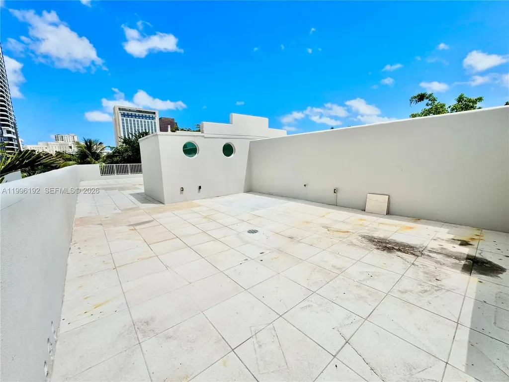504 SW 4th Avenue Fort Lauderdale FL 33315