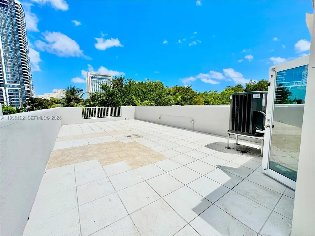 504 SW 4th Avenue Fort Lauderdale FL 33315