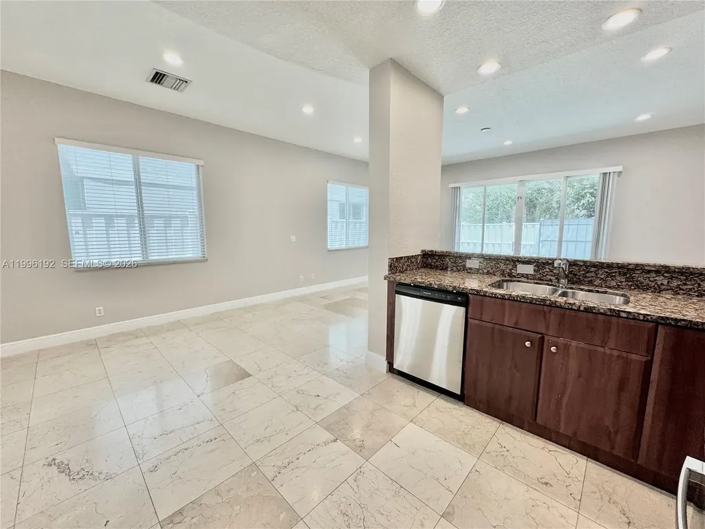 504 SW 4th Avenue Fort Lauderdale FL 33315
