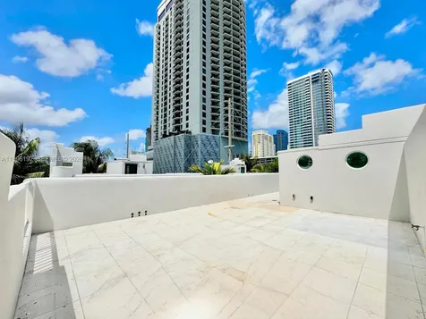 504 SW 4th Avenue Fort Lauderdale FL 33315