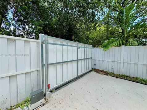 504 SW 4th Avenue Fort Lauderdale FL 33315