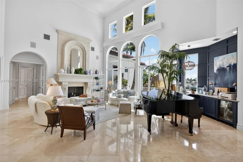 678 Hermitage Circle Palm Beach Gardens FL 33410