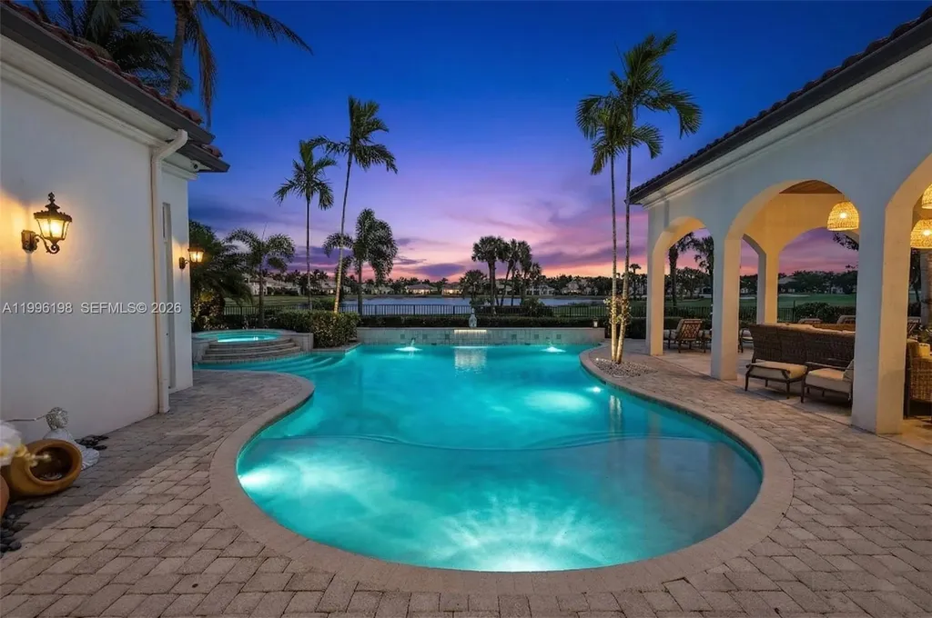 678 Hermitage Circle Palm Beach Gardens FL 33410