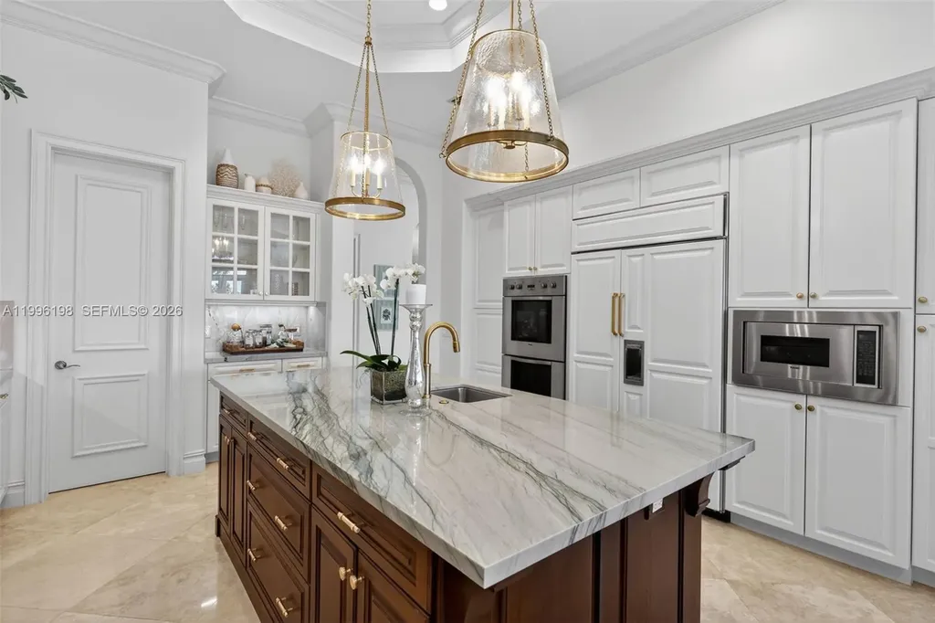 678 Hermitage Circle Palm Beach Gardens FL 33410
