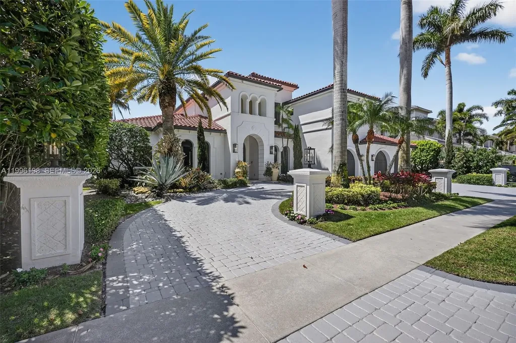 678 Hermitage Circle Palm Beach Gardens FL 33410