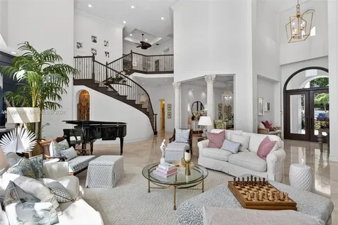 678 Hermitage Circle Palm Beach Gardens FL 33410