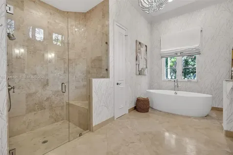 678 Hermitage Circle Palm Beach Gardens FL 33410