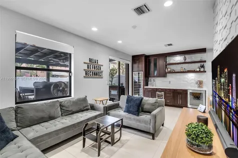 3446 W 90th Street Hialeah FL 33018