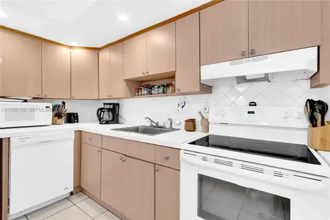 6133 SW 62nd Terrace South Miami FL 33143