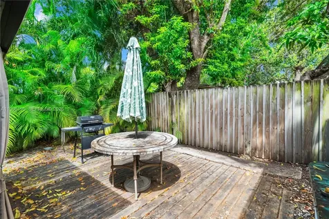 6133 SW 62nd Terrace South Miami FL 33143