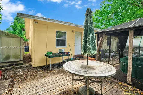 6133 SW 62nd Terrace South Miami FL 33143