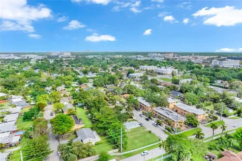 6133 SW 62nd Terrace South Miami FL 33143