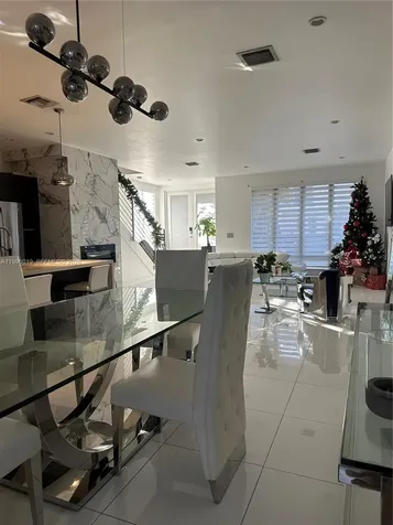 10361 NW 64th Terrace Doral FL 33178