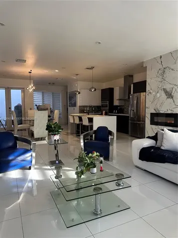 10361 NW 64th Terrace Doral FL 33178