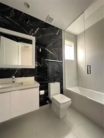 10361 NW 64th Terrace Doral FL 33178