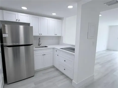 2980 Point East Drive Aventura FL 33160