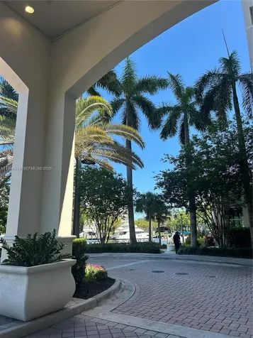 600 W Las Olas Boulevard Fort Lauderdale FL 33312