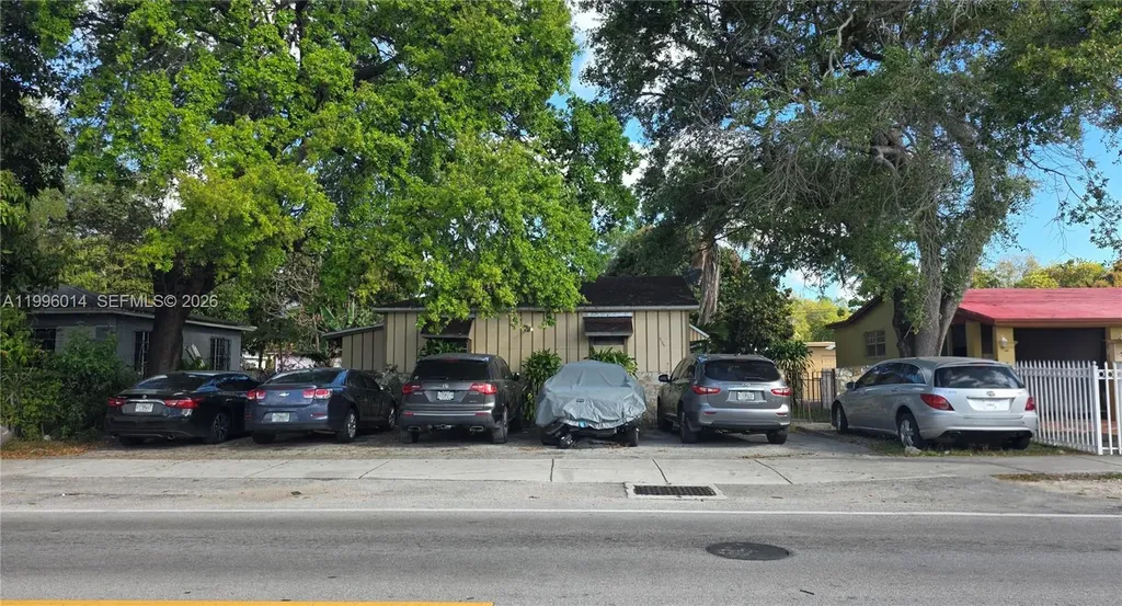 525 NE 159th Street Miami FL 33162
