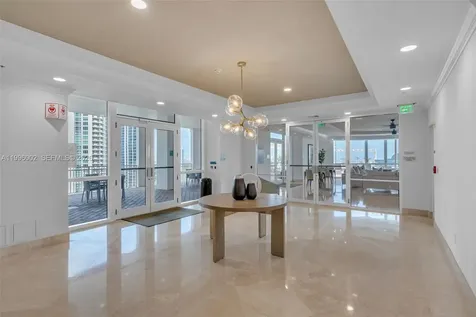 511 SE 5th Avenue Fort Lauderdale FL 33301