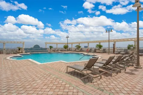 511 SE 5th Avenue Fort Lauderdale FL 33301