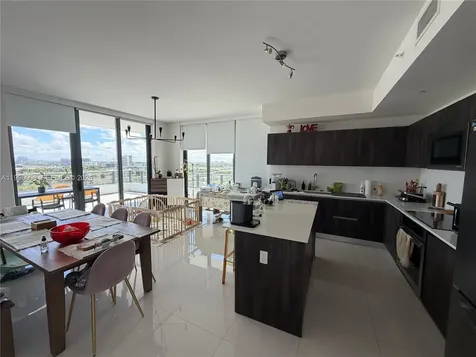 2960 NE 207th Street Aventura FL 33180