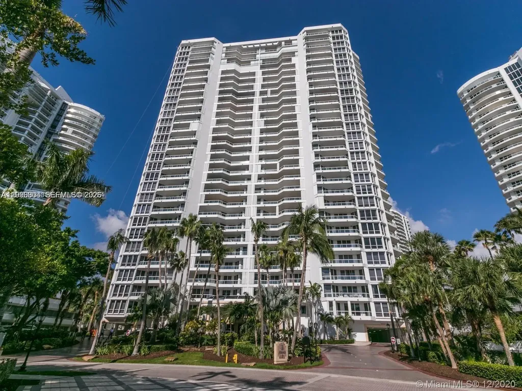21150 Point Place Aventura FL 33180