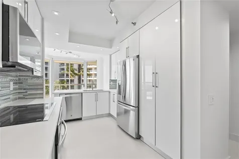 21150 Point Place Aventura FL 33180
