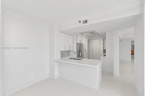 21150 Point Place Aventura FL 33180