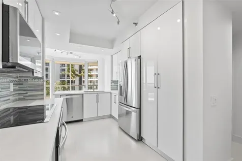 21150 Point Place Aventura FL 33180