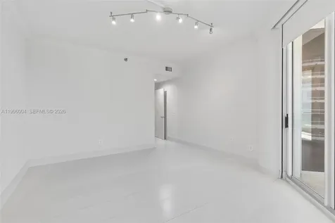 21150 Point Place Aventura FL 33180