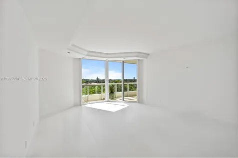 21150 Point Place Aventura FL 33180