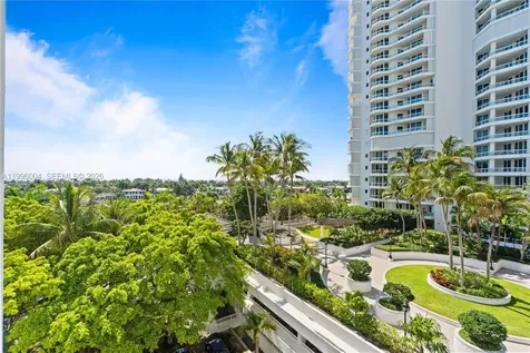 21150 Point Place Aventura FL 33180