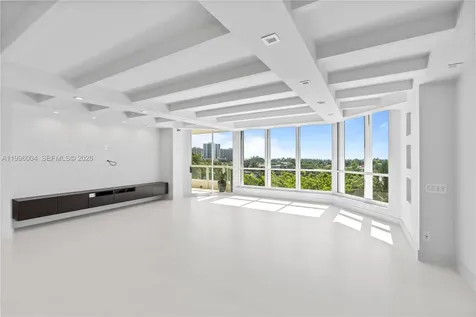 21150 Point Place Aventura FL 33180