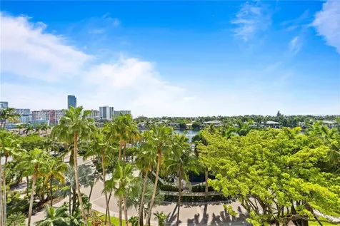 21150 Point Place Aventura FL 33180