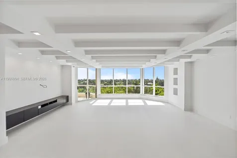 21150 Point Place Aventura FL 33180